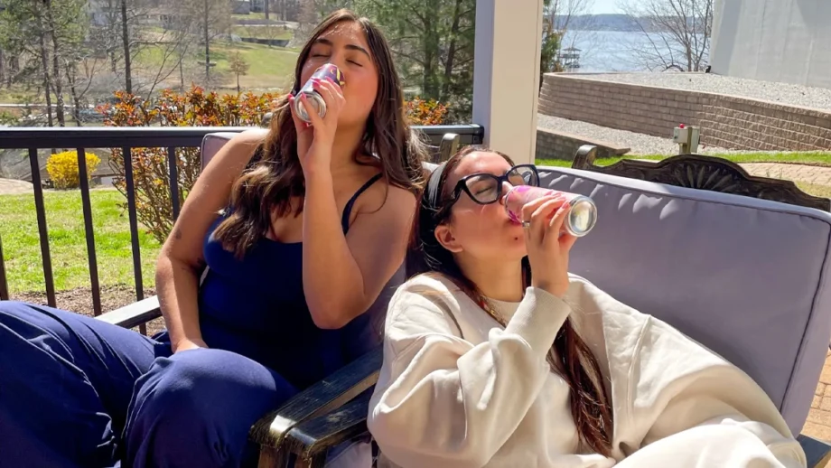 How Long for THC Seltzer to Kick In — Countdown to Cloud-9