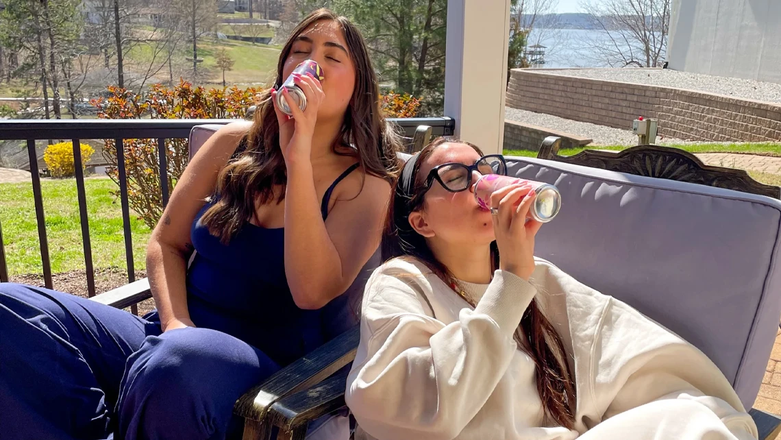 How Long for THC Seltzer to Kick In — Countdown to Cloud-9